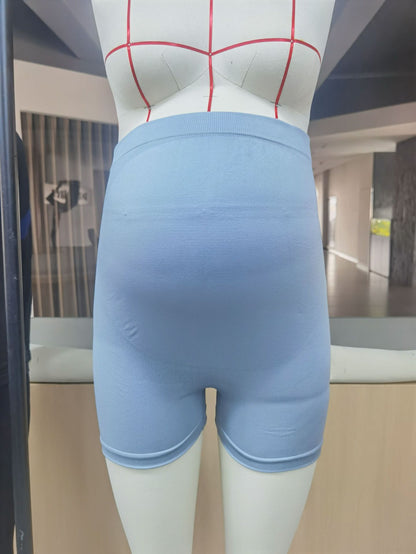 Pregnant woman's maternity panty