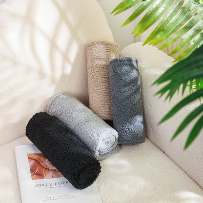 Pet waterproof blanket