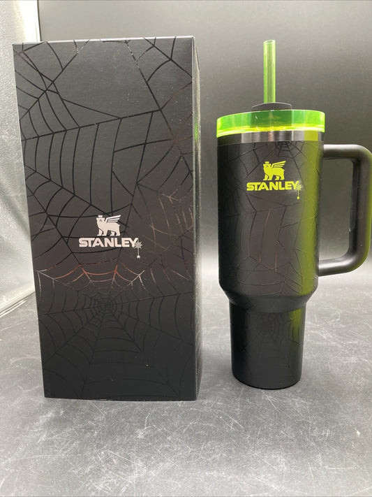 Stanley Halloween 40 oz H2.0 Flow state Tumbler Web Black NEW Glow In The Dark