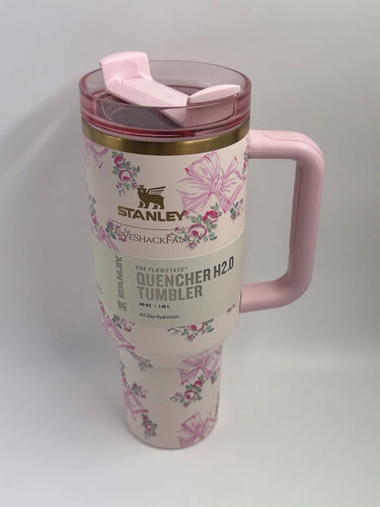 Stanley X Love Shack Fancy Holiday Quencher Cup 40 OZ - Rosa Beaux Pink